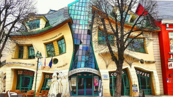 Crooked House